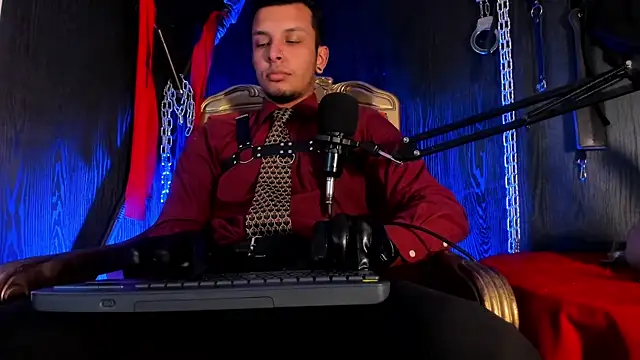 Master Connor BDSM online show from October 30, 9:59 pm