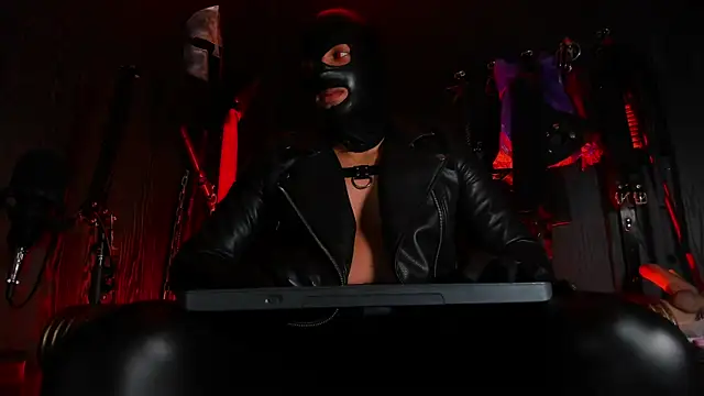 Master Connor BDSM online show from July 4, 1:06 pm