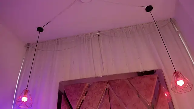 eimy angels online show from November 21, 5:00 pm