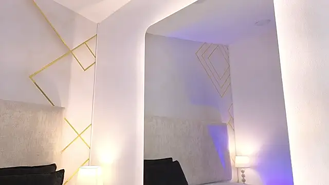 Snapshot of Martinaa_Garcia chatting on May 15, 7:54 pm Martinaa Garcia online show from May 15, 7:54 pm