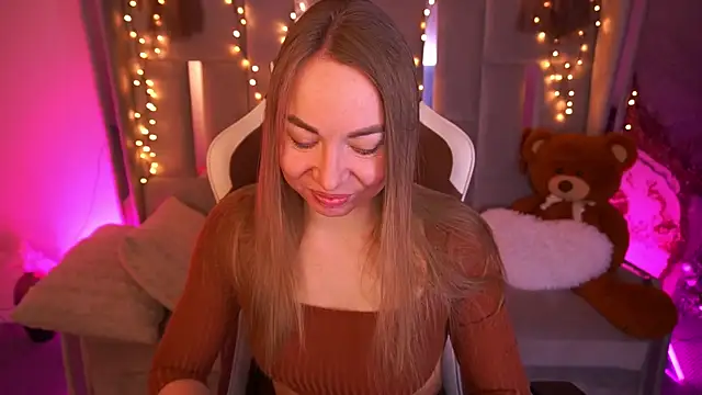 VixenMuse online show from March 15, 8:59 pm