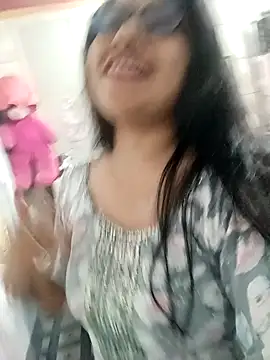 Vanshika1432 online show from November 7, 6:13 am