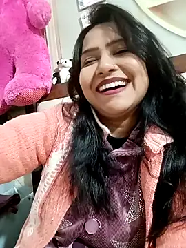 Vanshika1432 online show from December 16, 5:01 am