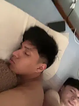 Snapshot of Gayunidos chatting on March 5, 4:36 pm Gayunidos online show from March 5, 4:36 pm