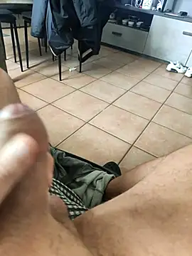 Italianstyle79 online show from November 16, 8:09 am