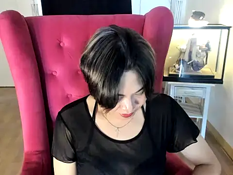 Snapshot of GoldenTs69 chatting on October 20, 5:19 am GoldenTs69 online show from October 20, 5:19 am