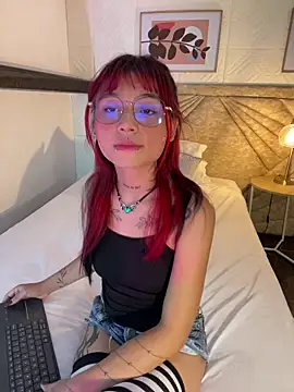 Emma duff online show from March 7, 8:06 pm