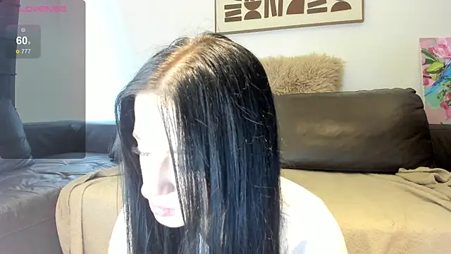 LexiSinnn online show from December 4, 9:29 am