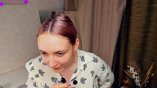 Snapshot of AdelineFabel chatting on October 26, 12:33 pm AdelineFabel online show from October 26, 12:33 pm