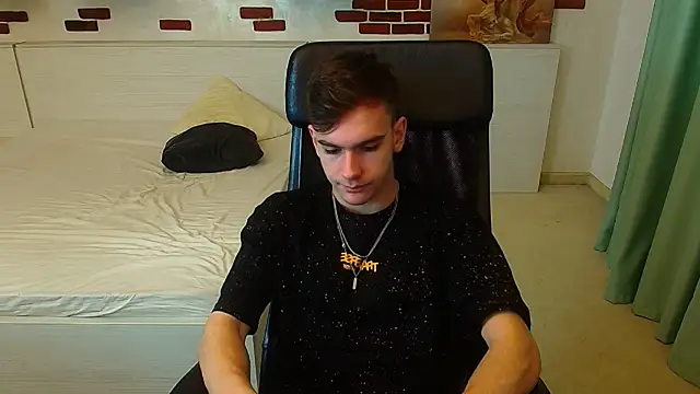 BradyFlint online show from December 1, 5:45 am