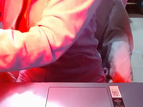 sonali hotty online show from December 18, 5:57 am