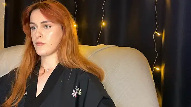 Snapshot of Veksal1a chatting on November 8, 1:33 pm Veksal1a online show from November 8, 1:33 pm