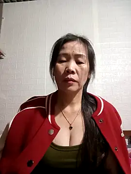 tabby-cat11 online show from November 18, 7:35 am