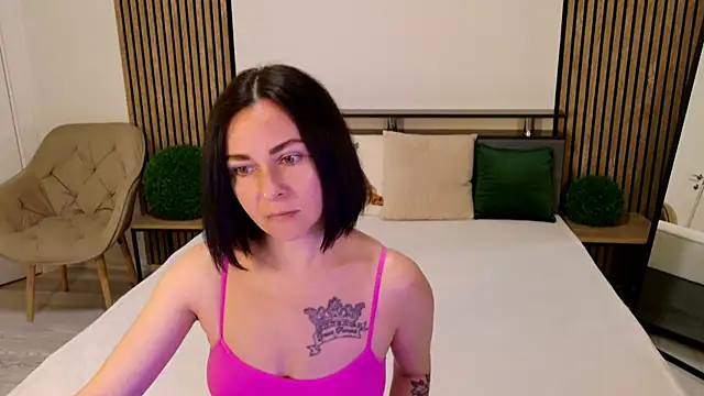DitaNoir online show from July 17, 6:09 am