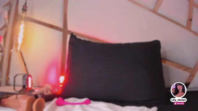 Lily StClair online show from January 5, 5:27 pm