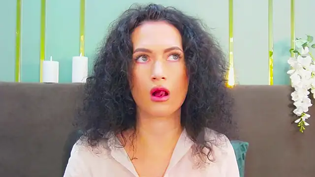 Snapshot of JaneWalch chatting on November 10, 10:47 am JaneWalch online show from November 10, 10:47 am