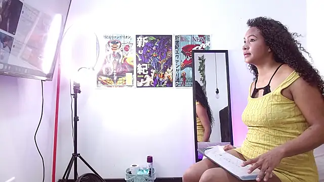 Snapshot of Liora_Rayne chatting on October 18, 1:56 pm Liora Rayne online show from October 18, 1:56 pm