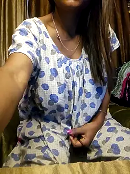 Snapshot of Desi_Maya69 chatting on February 11, 10:37 pm Desi Maya69 online show from February 11, 10:37 pm