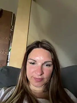 Snapshot of kinkysarahx chatting on May 13, 8:01 am kinkysarahx online show from May 13, 8:01 am