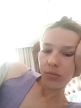 Snapshot of Coare_Cindy chatting on March 28, 11:21 am Coare Cindy online show from March 28, 11:21 am