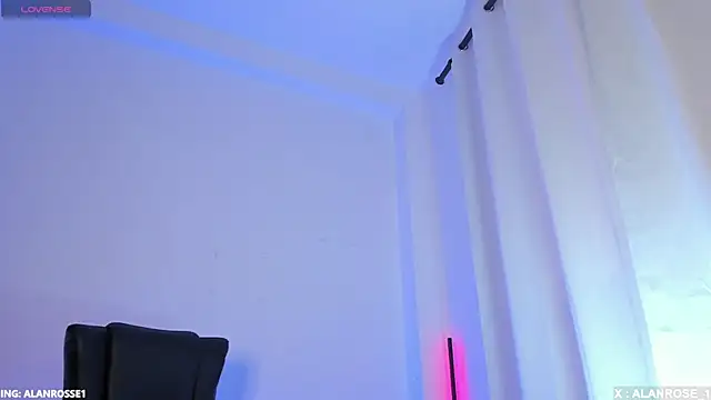 AlanRose01 online show from November 10, 1:32 pm