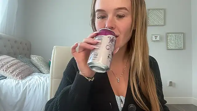 Amberjayxox0 online show from November 17, 8:14 pm