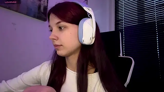 HanaMantanaDell online show from April 10, 2:55 pm