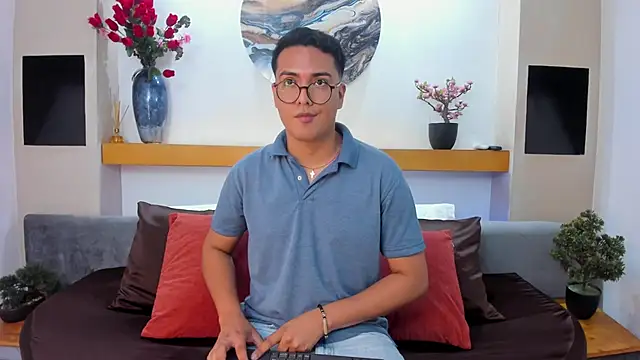 JohnBelRose online show from January 5, 7:39 pm