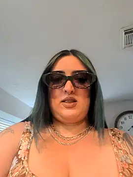 Snapshot of ImKatMeow chatting on April 25, 4:26 pm ImKatMeow online show from April 25, 4:26 pm