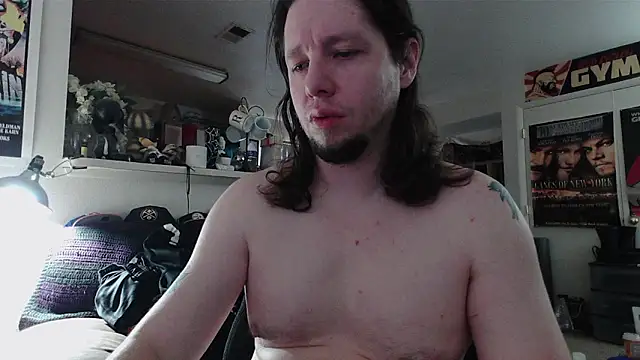 biggerisbetter12 online show from February 9, 11:20 pm