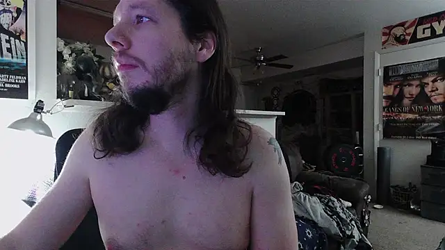 biggerisbetter12 online show from March 24, 2:27 am