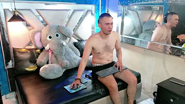 TemptationDual online show from November 12, 6:19 pm