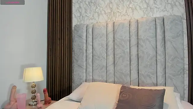 goddessfeetxx online show from November 10, 8:19 pm