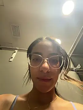 elegant  rouse online show from March 25, 7:31 pm