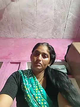 Snapshot of Pooja_shre chatting on July 21, 6:10 pm Pooja shre online show from July 21, 6:10 pm