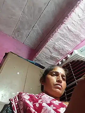 Snapshot of Pooja_shre chatting on July 27, 4:36 pm Pooja shre online show from July 27, 4:36 pm