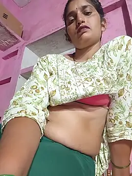 Snapshot of Pooja_shre chatting on July 30, 1:54 pm Pooja shre online show from July 30, 1:54 pm