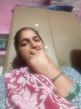 Snapshot of Pooja_shre chatting on August 2, 3:10 pm Pooja shre online show from August 2, 3:10 pm