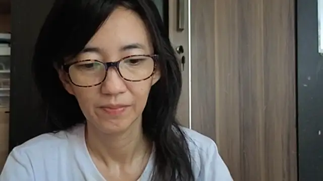 Snapshot of princessD077 chatting on July 19, 8:07 am princessD077 online show from July 19, 8:07 am