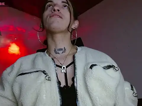 Snapshot of Scarlett_crastrawberry chatting on May 26, 5:03 am Scarlett crastrawberry online show from May 26, 5:03 am