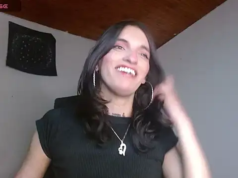 Snapshot of Scarlett_crastrawberry chatting on May 29, 1:36 am Scarlett crastrawberry online show from May 29, 1:36 am