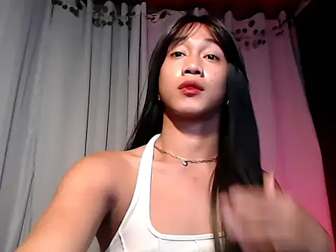 Snapshot of taylaxuxu chatting on July 14, 9:03 am taylaxuxu online show from July 14, 9:03 am