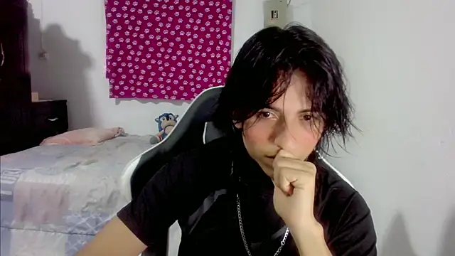 LouisOwOoo online show from October 19, 11:55 am