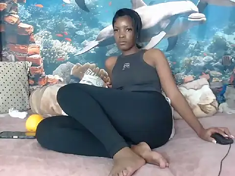 Snapshot of AfricanBarbiee69 chatting on June 29, 12:05 pm AfricanBarbiee69 online show from June 29, 12:05 pm