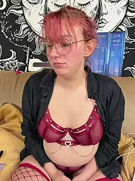 Onlymiasophie online show from November 18, 2:43 pm