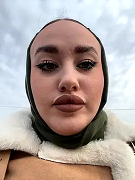 KiraSunshine online show from October 27, 3:43 am