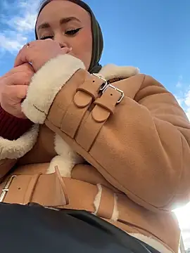 KiraSunshine online show from November 3, 3:41 am