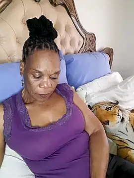 Hotcougar online show from December 5, 11:41 am