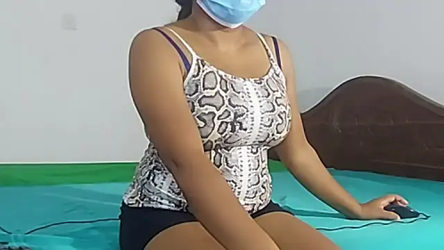 Snapshot of SL_queen1 chatting on February 8, 3:59 pm SL queen1 online show from February 8, 3:59 pm