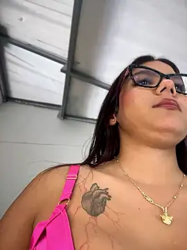 Snapshot of CherrySmirkXXX chatting on January 13, 1:05 pm CherrySmirkXXX online show from January 13, 1:05 pm